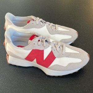 New Balance 327 Sneakers